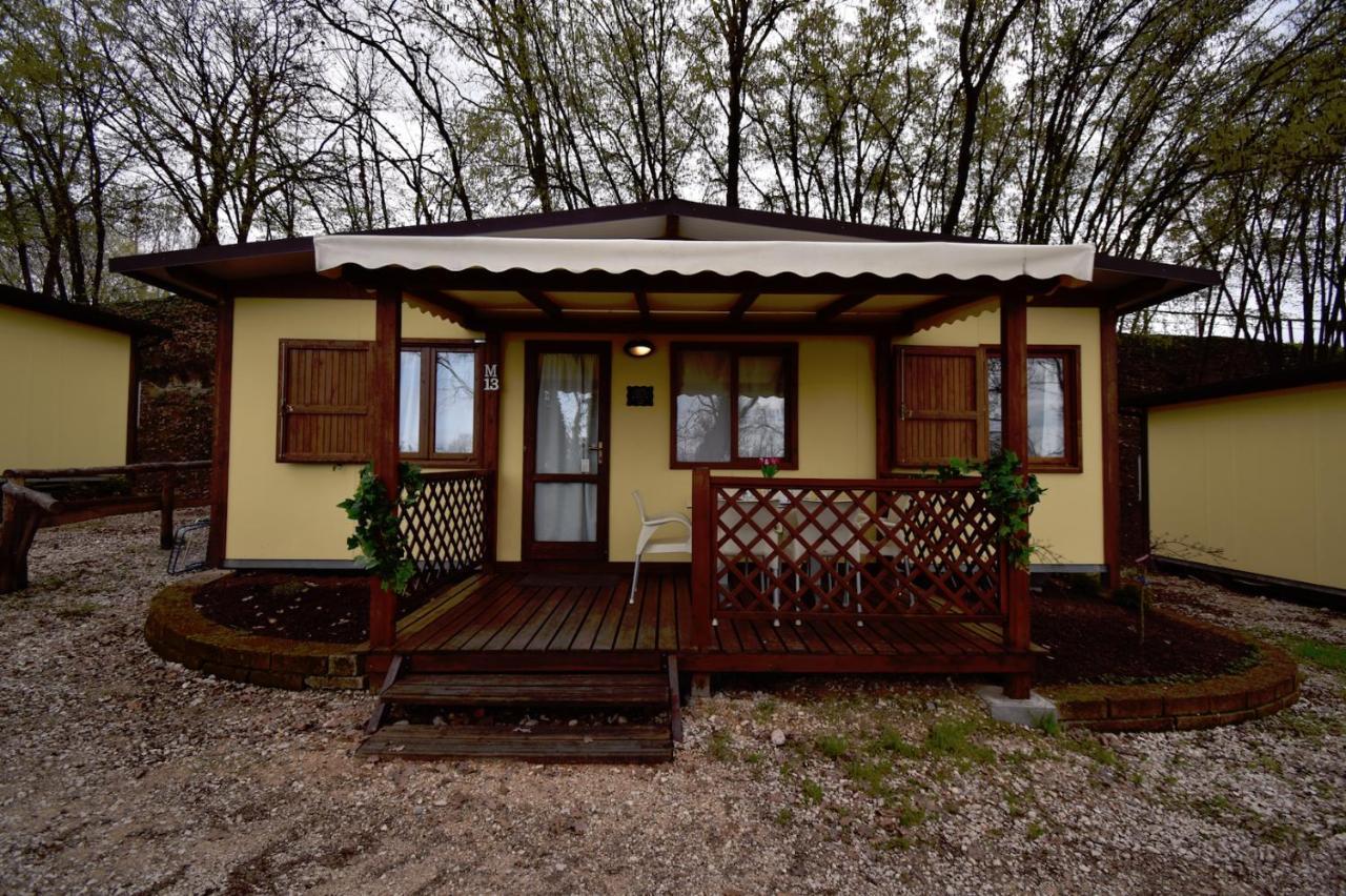 Agricampeggio Corte Tonolli Valeggio sul Mincio Exteriör bild